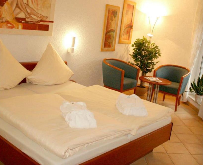 Hostellerie Bacher Neunkirchen  Zimmer foto